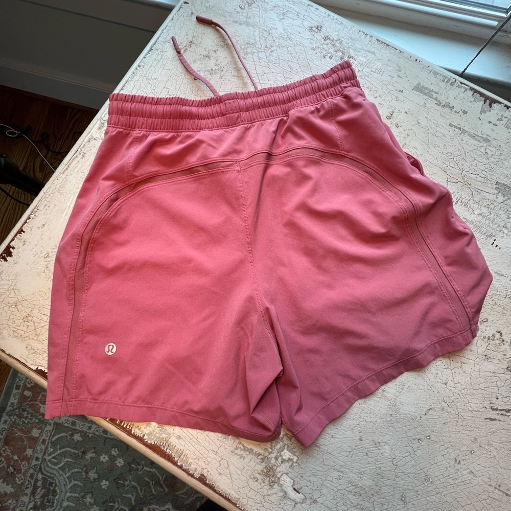 lululemon athletica Men’s Salmon Shorts